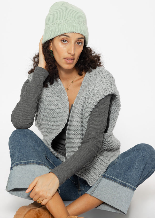 Beanie with openwork knit trim - green