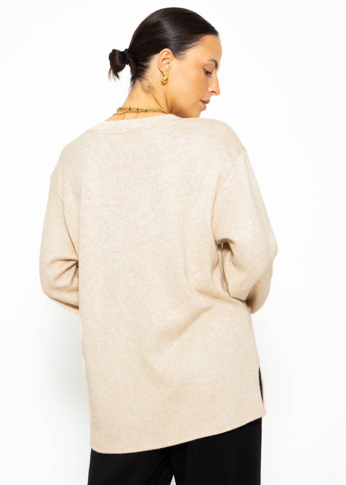 Oversize soft Sweater mit tiefem V-Ausschnitt - beige