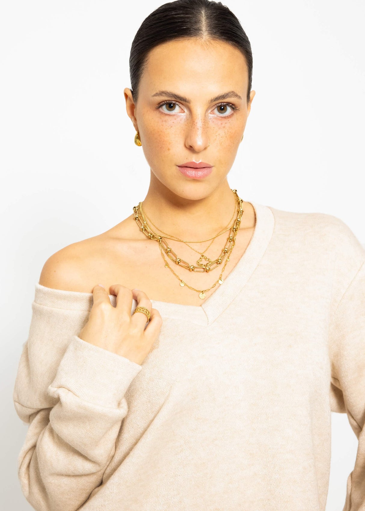 Oversize soft Sweater mit tiefem V-Ausschnitt - beige
