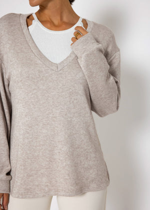 Oversize soft Sweater mit tiefem V-Ausschnitt - taupe