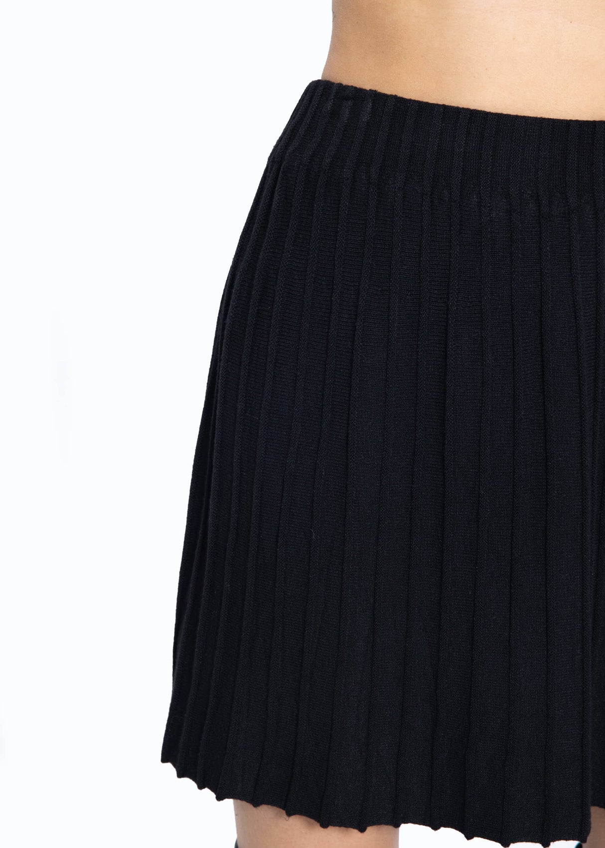 Pleated knit skirt - black