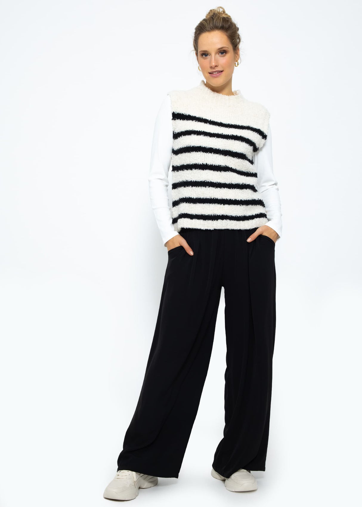 Pullunder mit schwarzen Streifen - offwhite