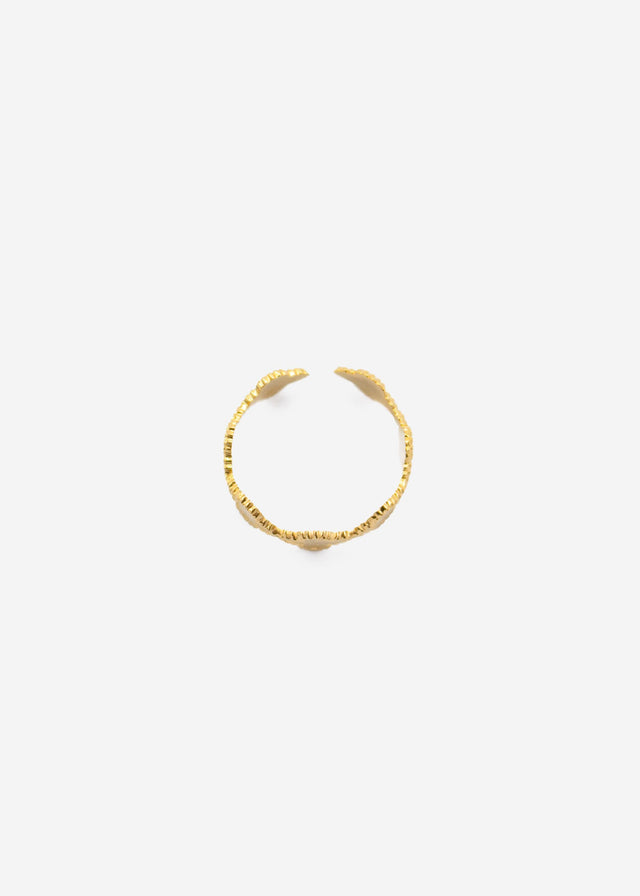Ring with cloverleaf elements - gold