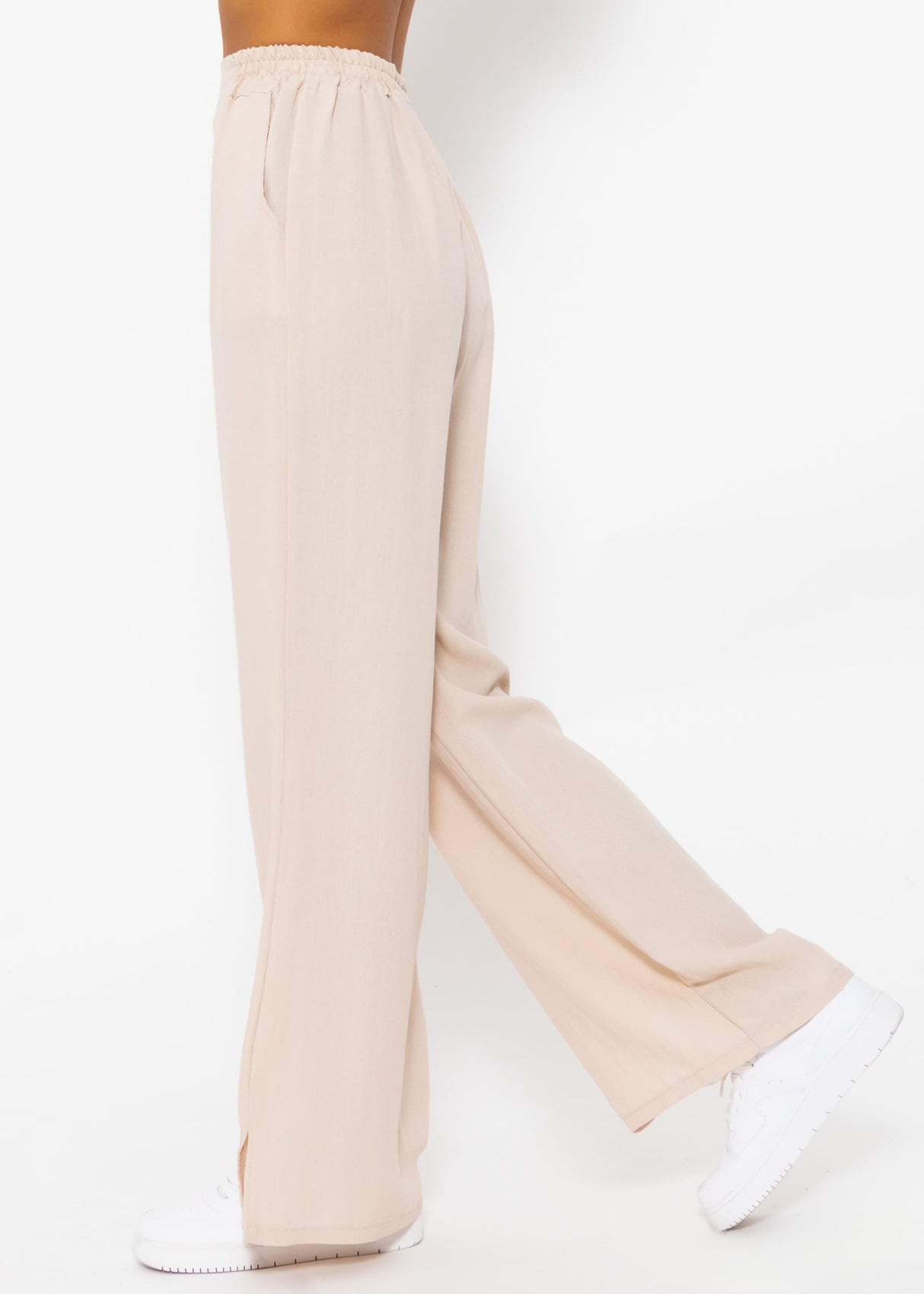 Pull-on trousers in viscose, beige