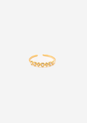 Delicate ring with sparkling stones, gold