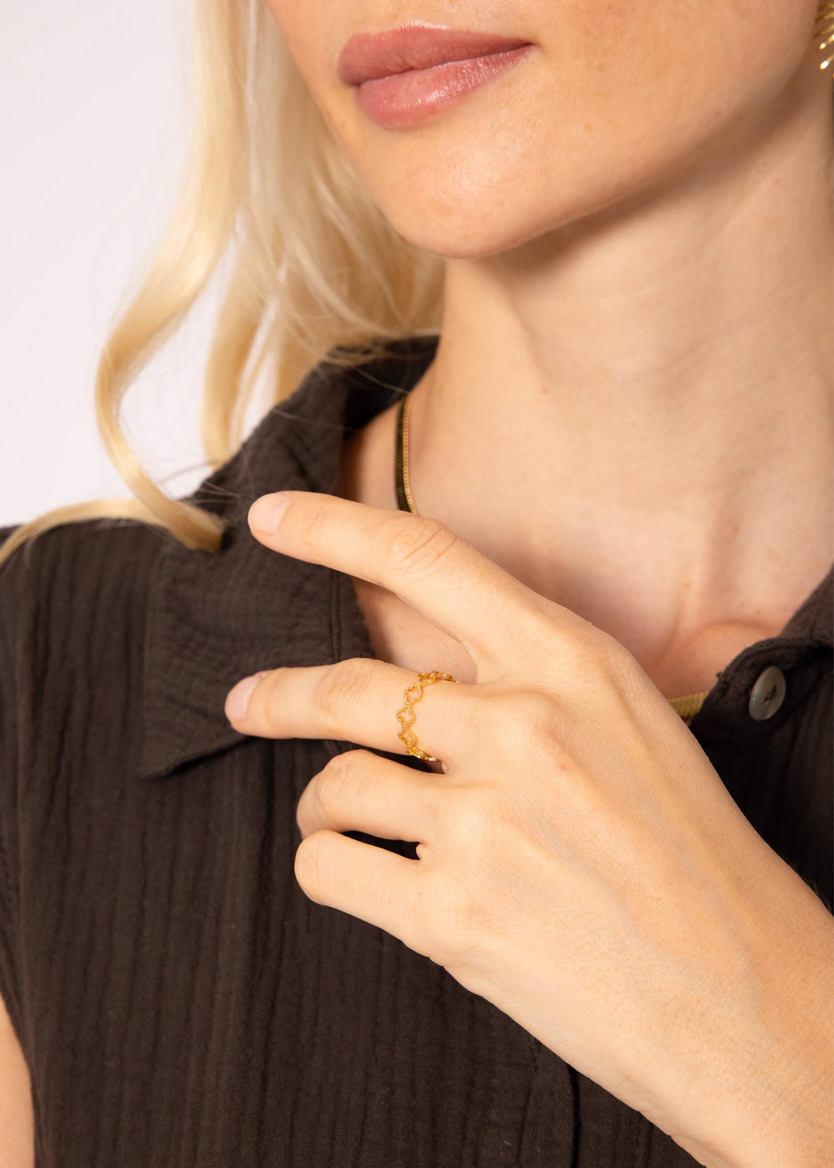 Ring mit Kleeblättern, gold