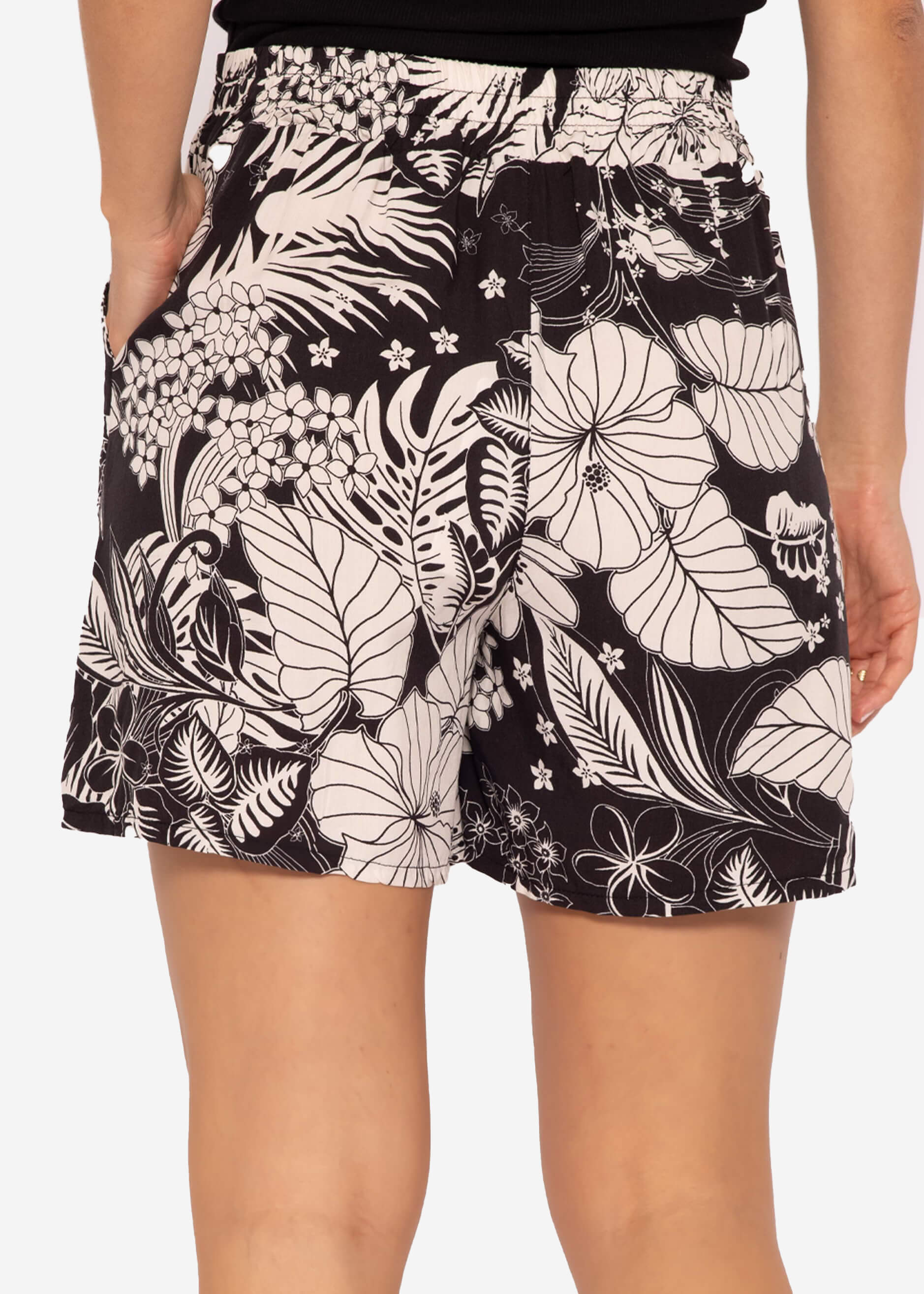 Shorts mit Print - schwarz