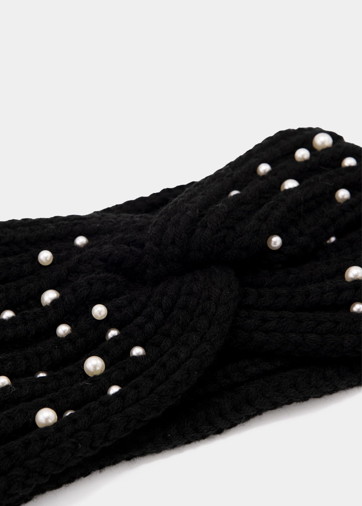 Knitted headband with pearls - black