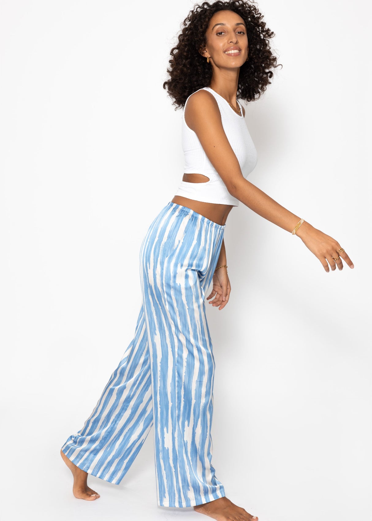 Top mit Cut-Out - offwhite