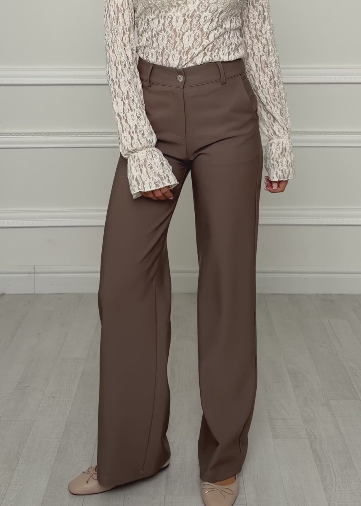 Suit trousers with a straight leg - taupe by SASSYCLASSY