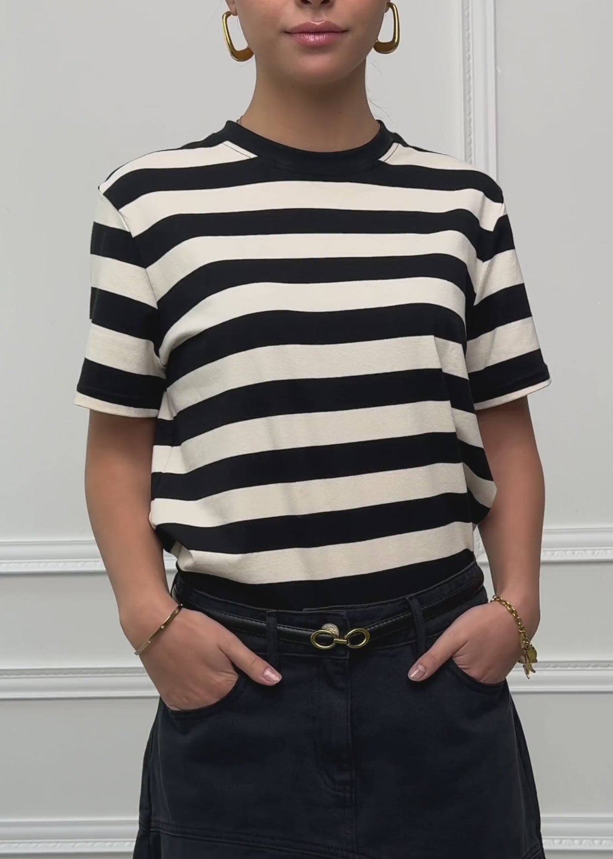 T-Shirt mit Blockstreifen - schwarz-offwhite von SASSYCLASSY