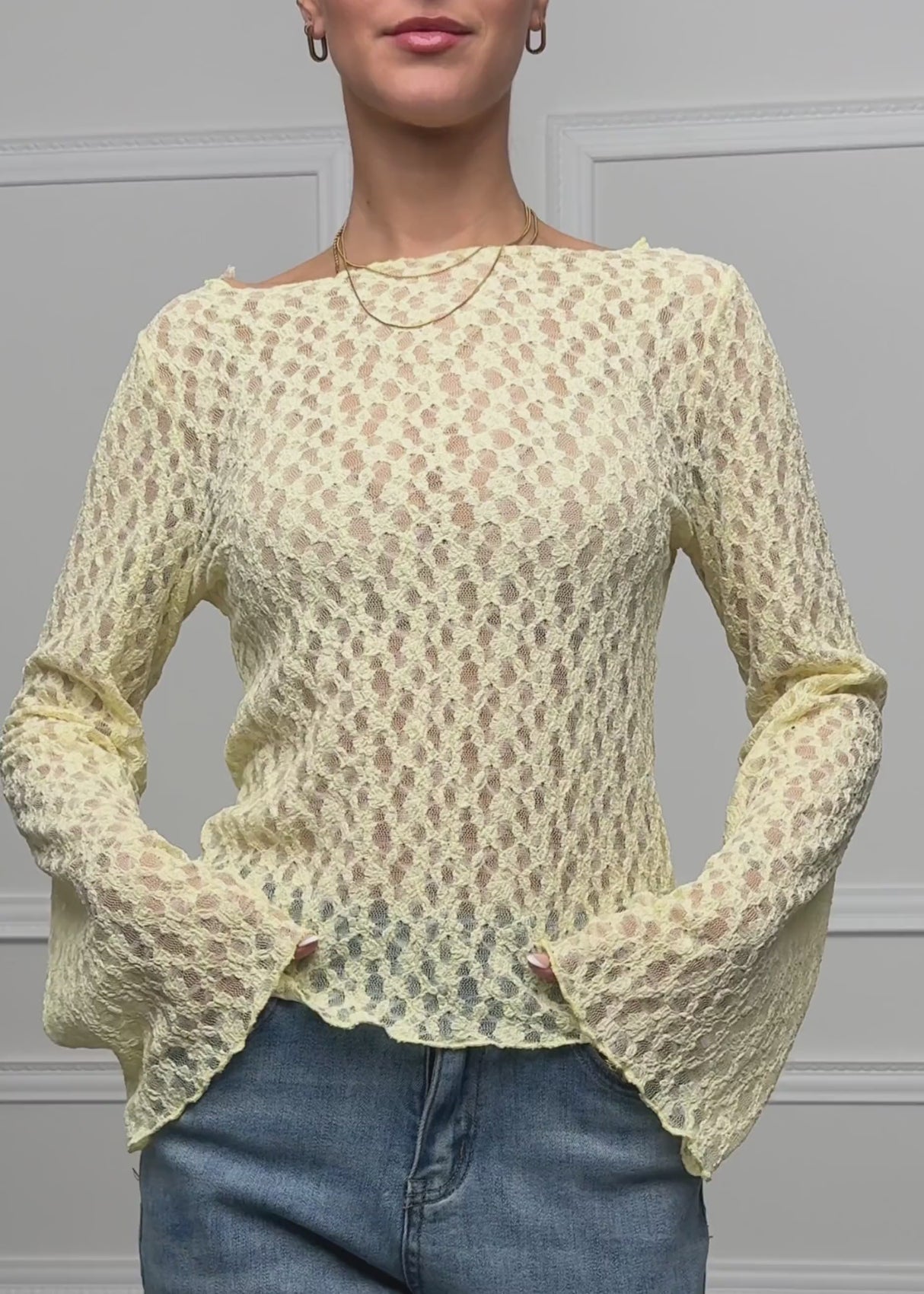 Langarm Spitzenshirt mit weiten Ärmeln - gelb von SASSYCLASSY