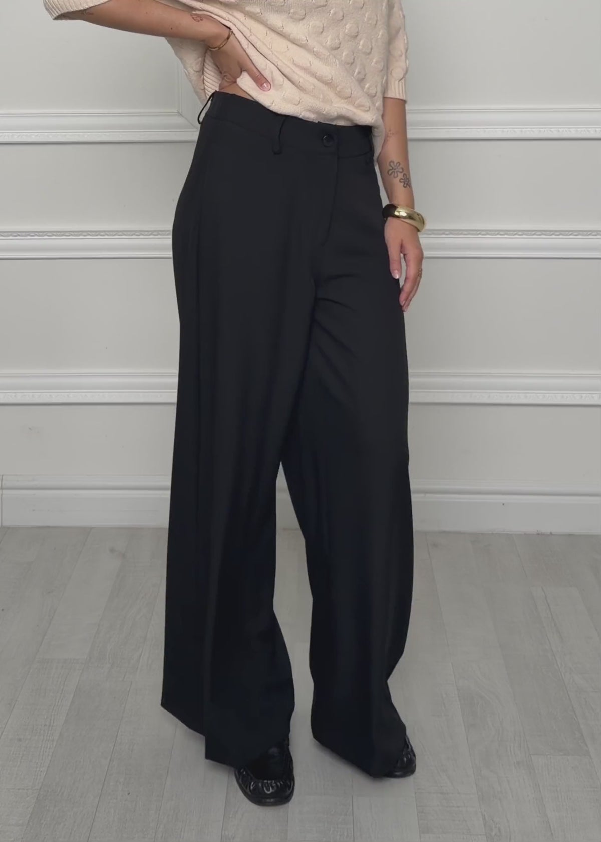 High-waisted wide-leg trousers - black by SASSYCLASSY