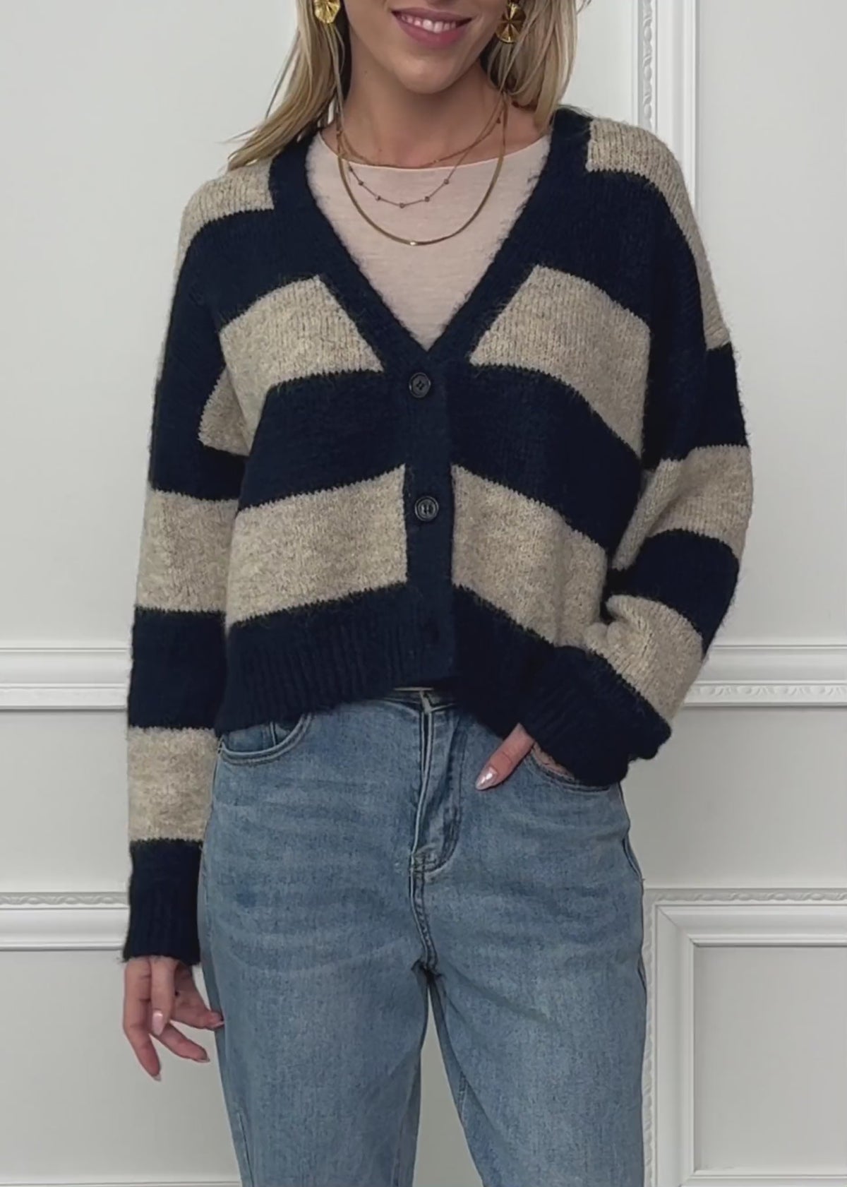 Cardigan with block stripes and V-neck - dark blue by SASSYCLASSY