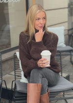 Oversized turtleneck sweater - brown