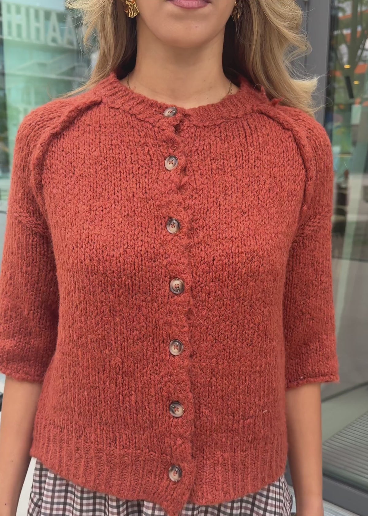 Short-sleeve cardigan with outside seams - rust red by SASSYCLASSY