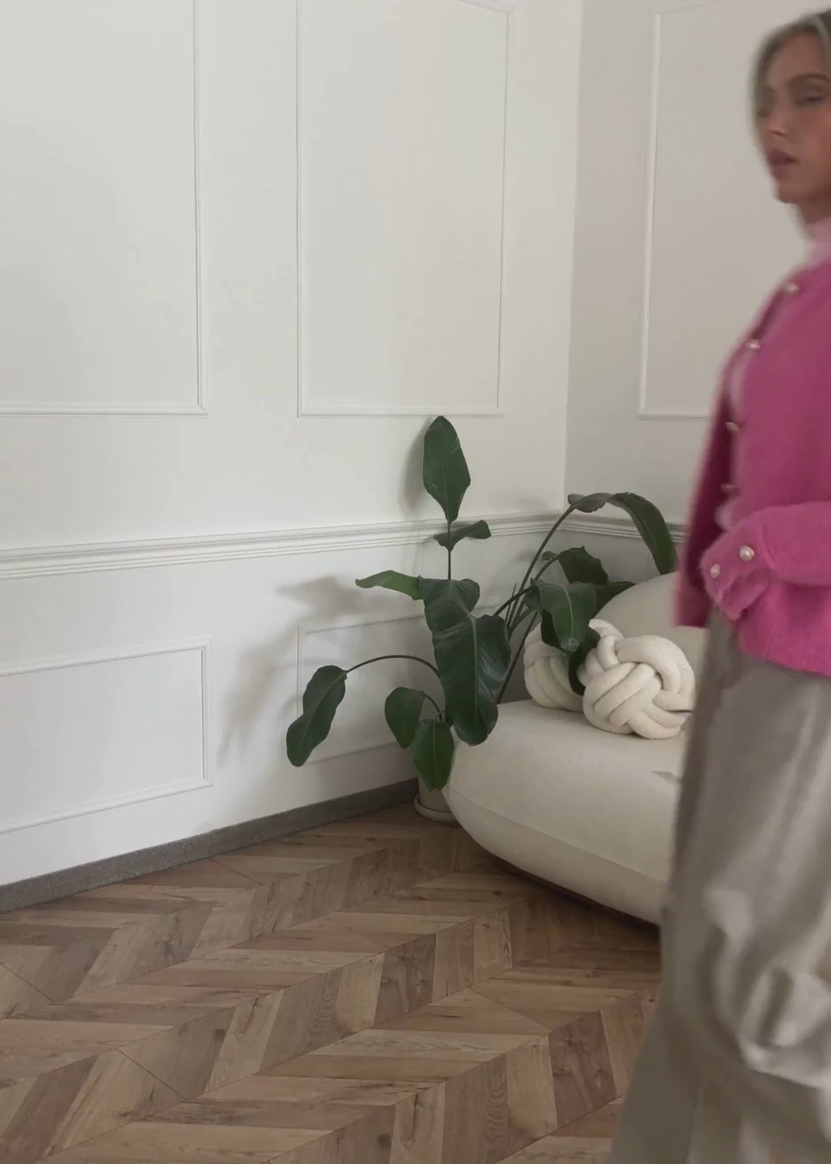 Cardigan mit Perlenknöpfen - pink