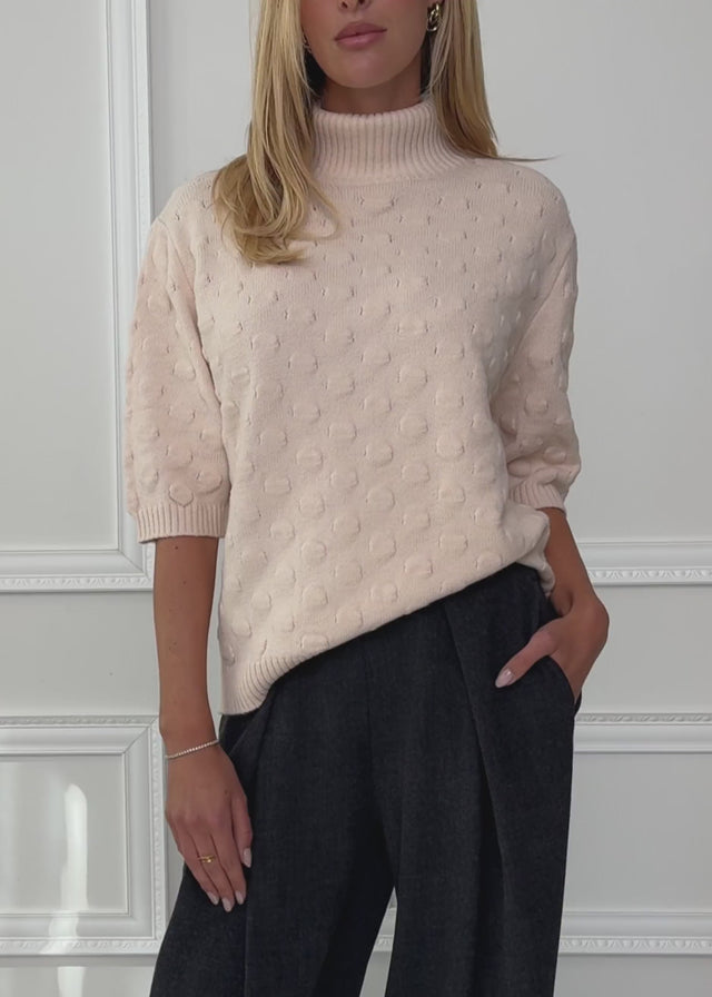 Oversized Kurzarmpullover mit Noppenstruktur - offwhite von SASSYCLASSY