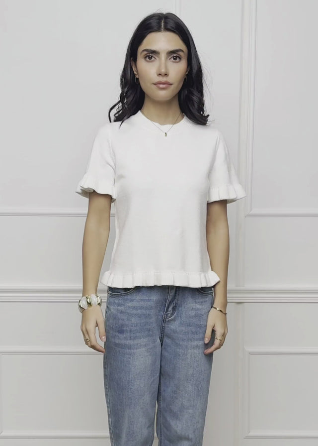 Short-sleeved jumper with flounces - off-white by SASSYCLASSY
