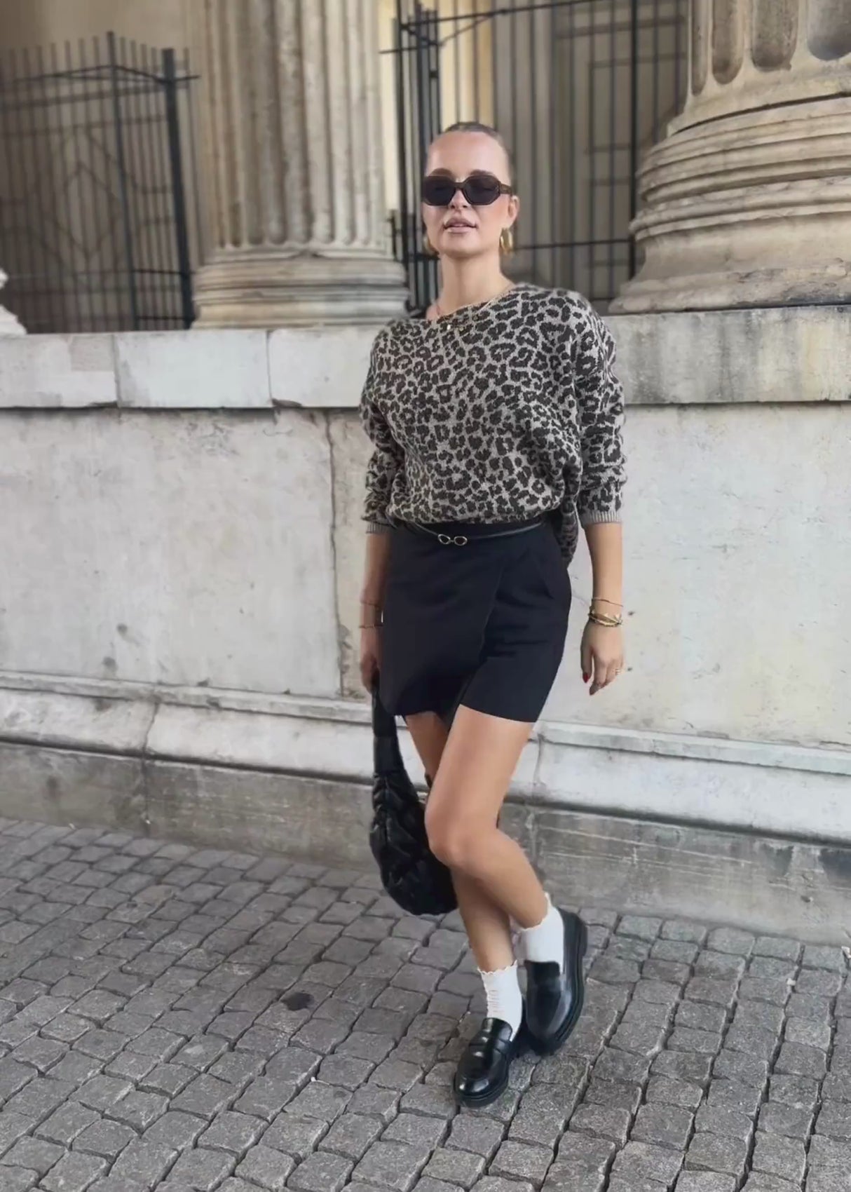 Pullover mit Leo-Muster - beige