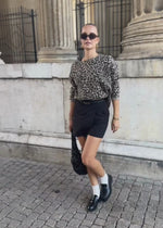 Pullover mit Leo-Muster - beige