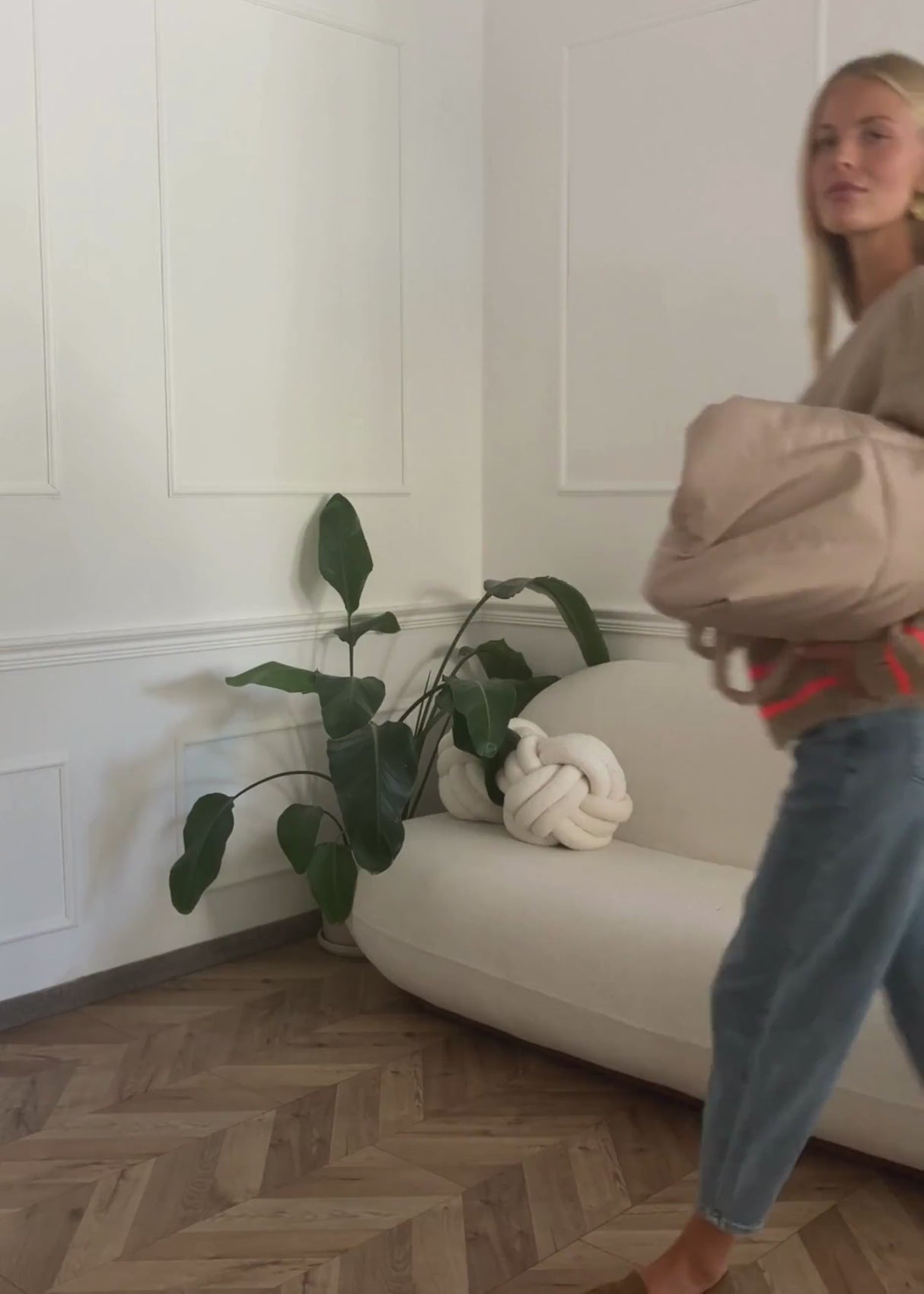 Striped cardigan with outer seams - beige