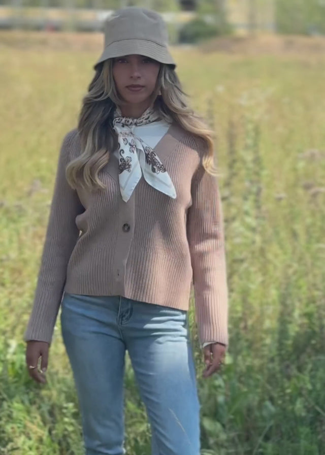 Cardigan in gerippter Struktur - taupe von SASSYCLASSY