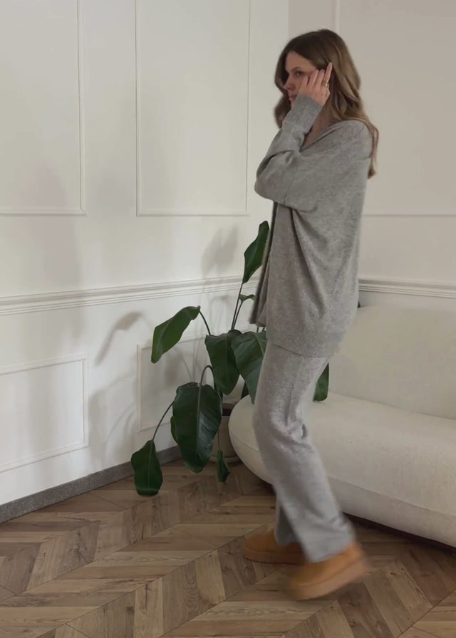 Knit trousers with cashmere - light grey by SASSYCLASSY