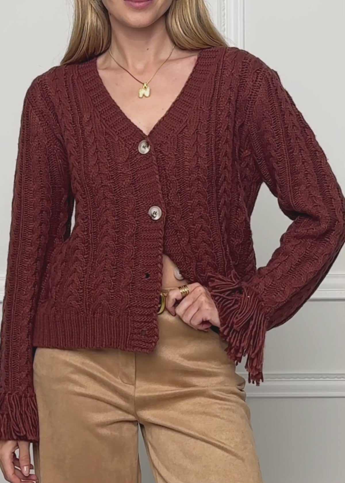 Zopfstrick-Cardigan mit Fransenbündchen - braun von SASSYCLASSY
