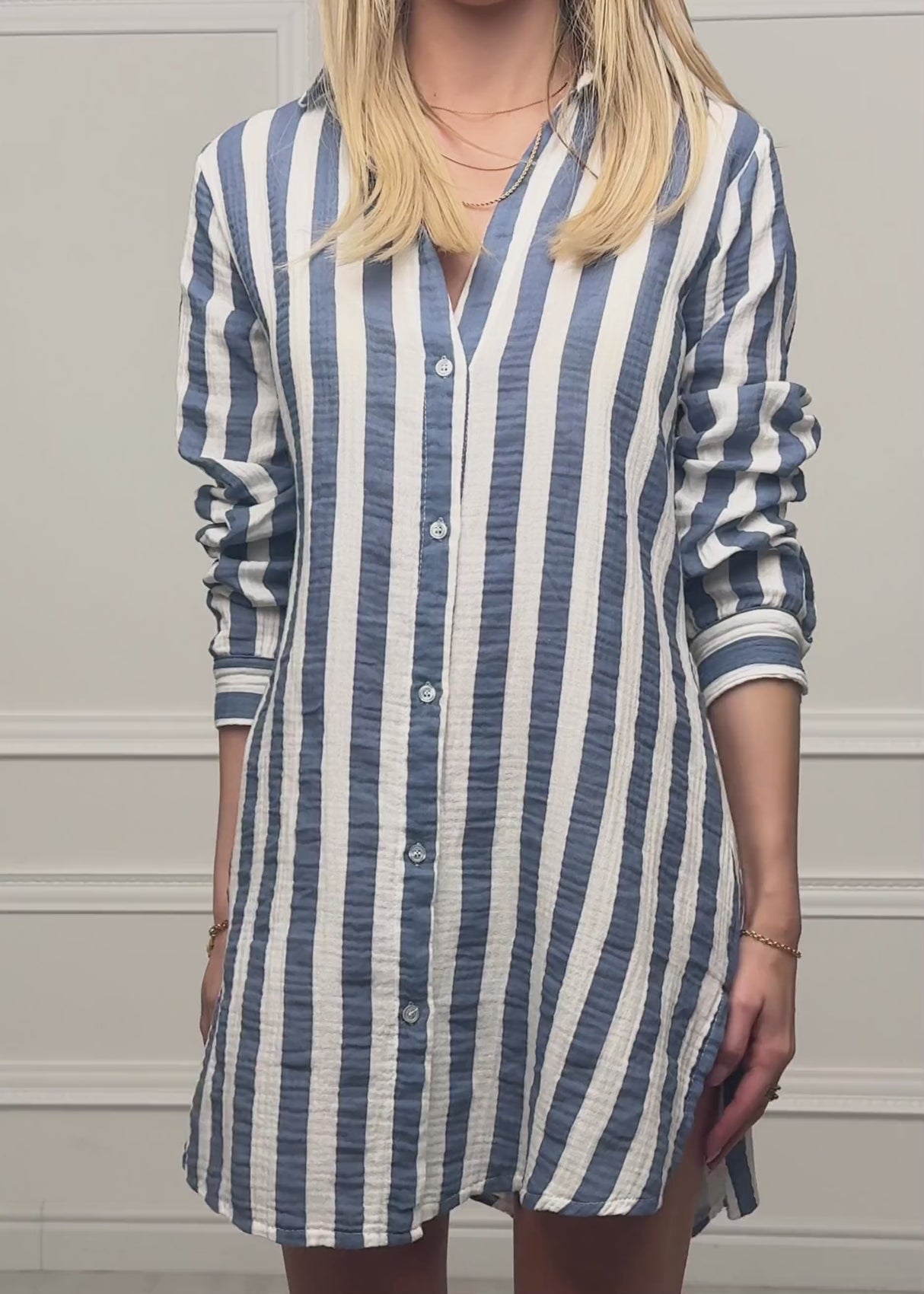 Gestreiftes Strandkleid - jeansblau-offwhite von SASSYCLASSY