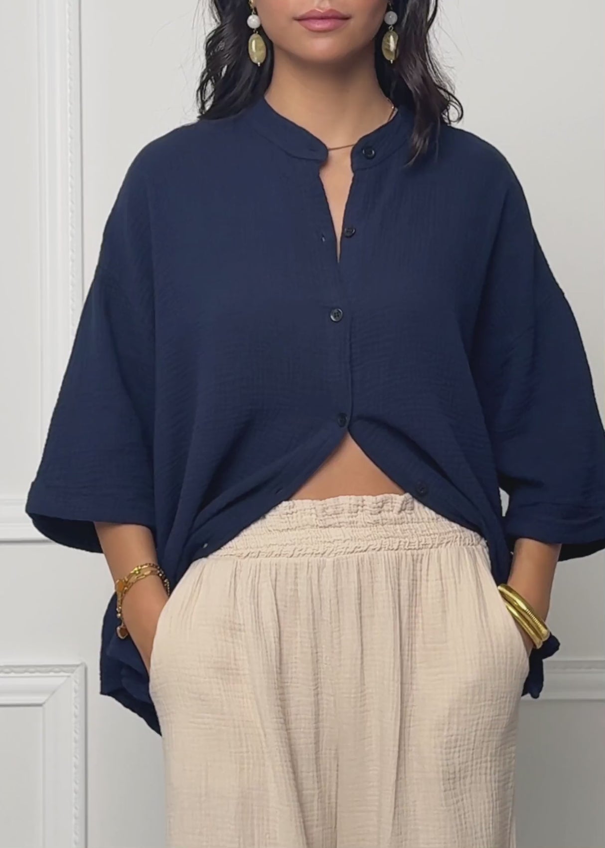 Musselin Bluse mit halblangen Ärmeln - dunkelblau von SASSYCLASSY