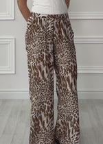Hose mit Animal-Print - braun