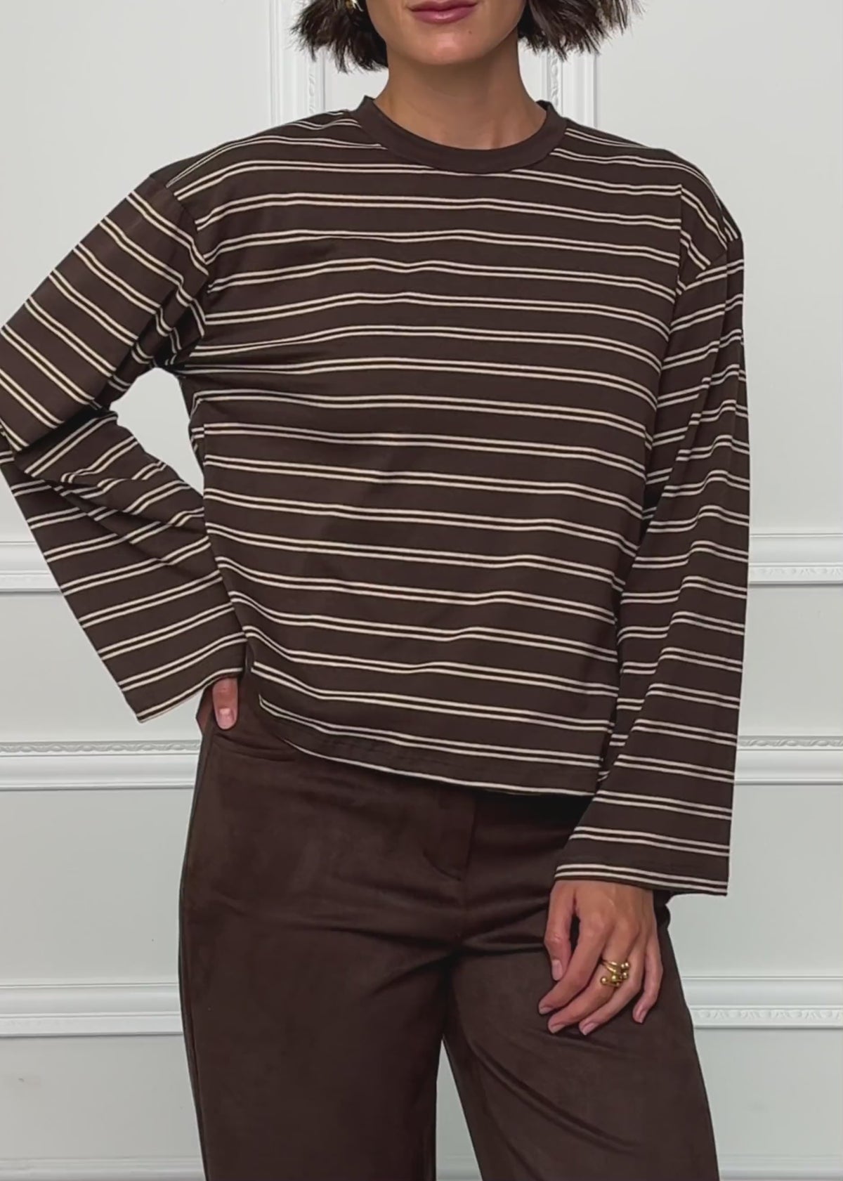 Gestreiftes Langarmshirt mit weiten Ärmeln - braun