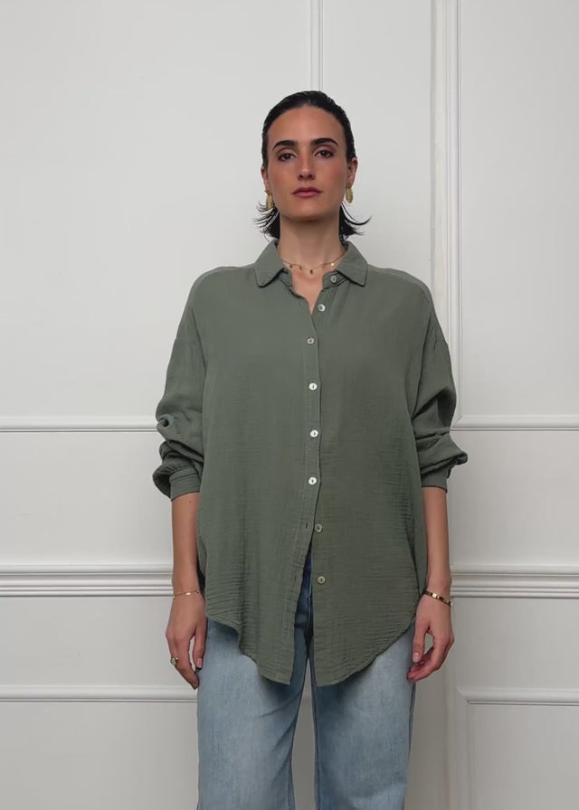 Musselin Bluse oversize, kurz - khaki von SASSYCLASSY