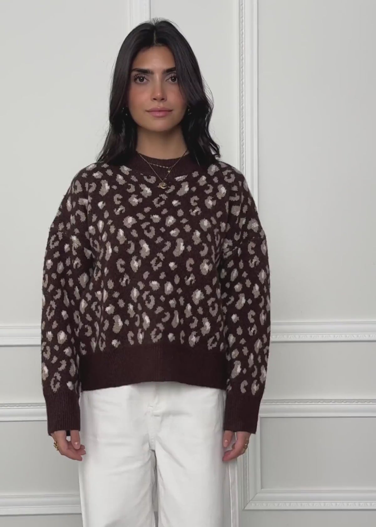 Jumper with wide ribbing and leopard pattern - brown by SASSYCLASSY