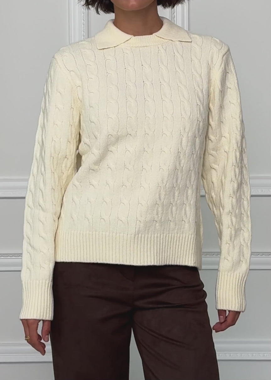 Strickpullover mit Zopfmuster und Kragen - offwhite
