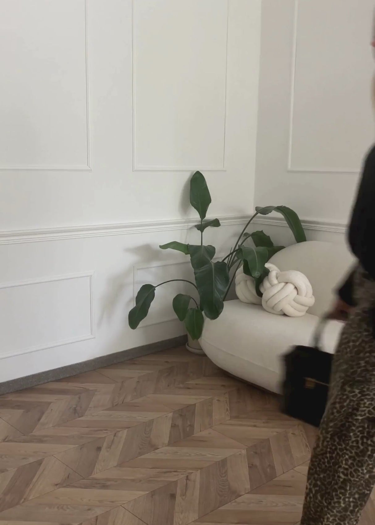 Feinstrick Cardigan mit V-Ausschnitt - schwarz