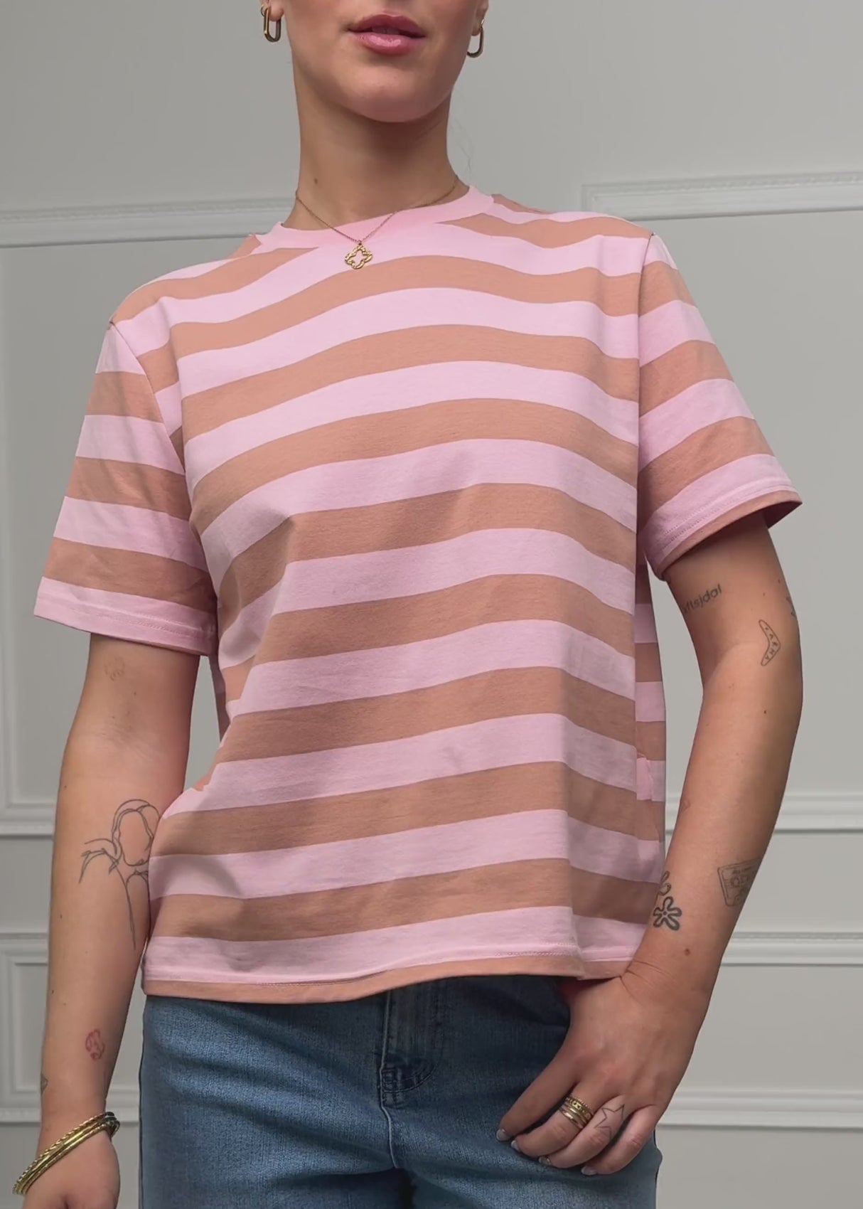 T-Shirt mit Blockstreifen - rosa-braun von SASSYCLASSY