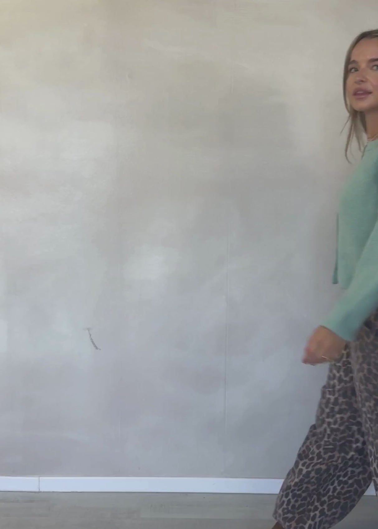 Cardigan mit V-Ausschnitt - salbeigrün