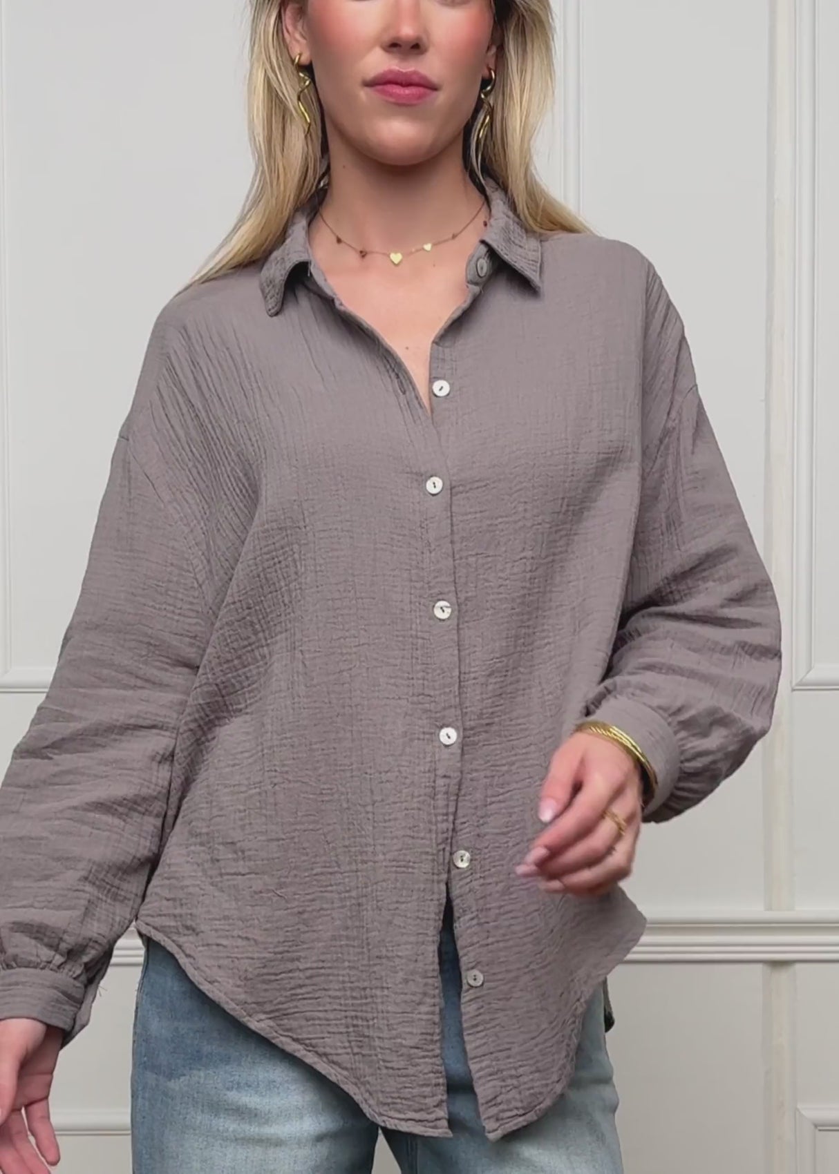 Muslin blouse oversize, short, taupe by SASSYCLASSY