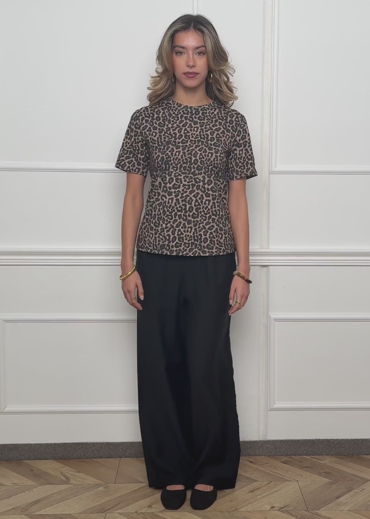 Glänzende Stoffhose mit geradem Bein - schwarz