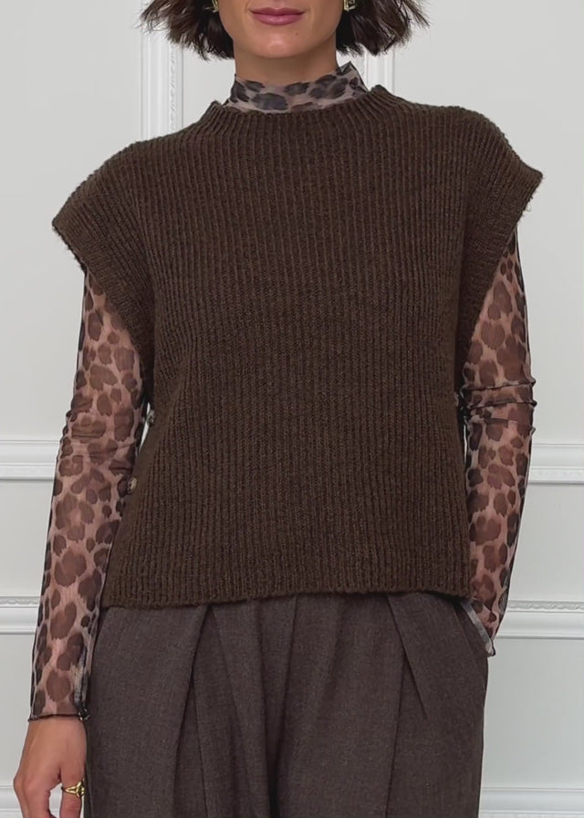 Ribbed knit sleeveless jumper with side buttons - brown by SASSYCLASSY