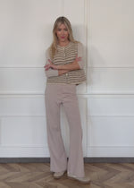 Gestreifte Bouclé-Weste mit Taschen - beige-offwhite