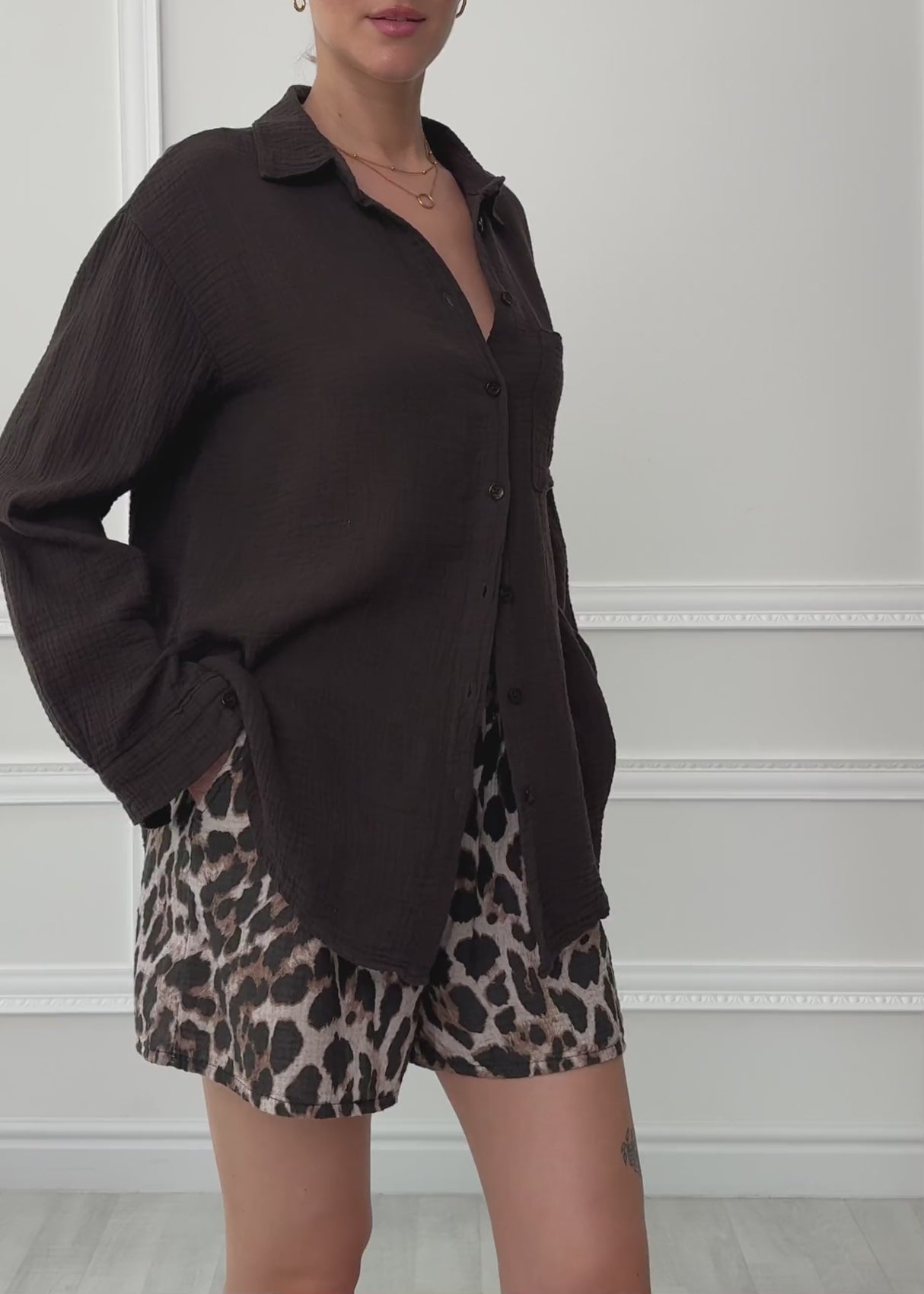 Musselin Hemdbluse - schokobraun von SASSYCLASSY