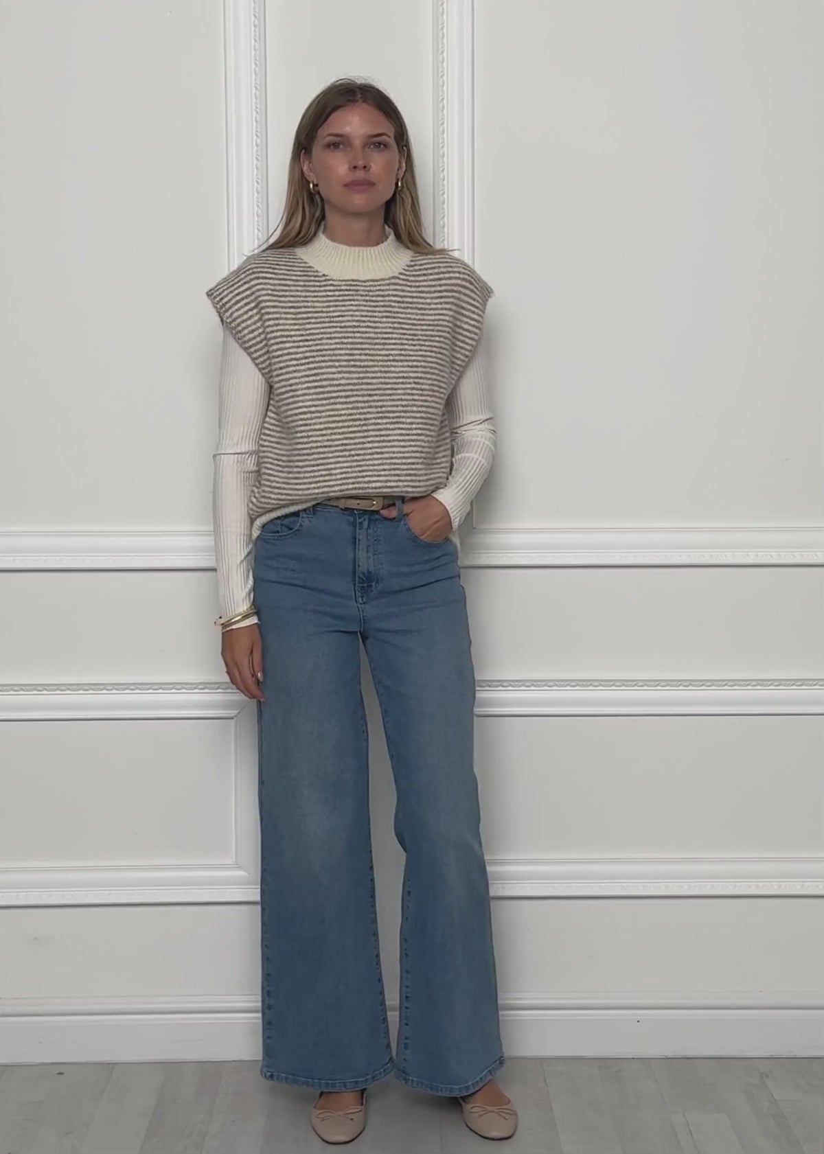 Striped sleeveless jumper with funnel neck - off-white-taupe by SASSYCLASSY