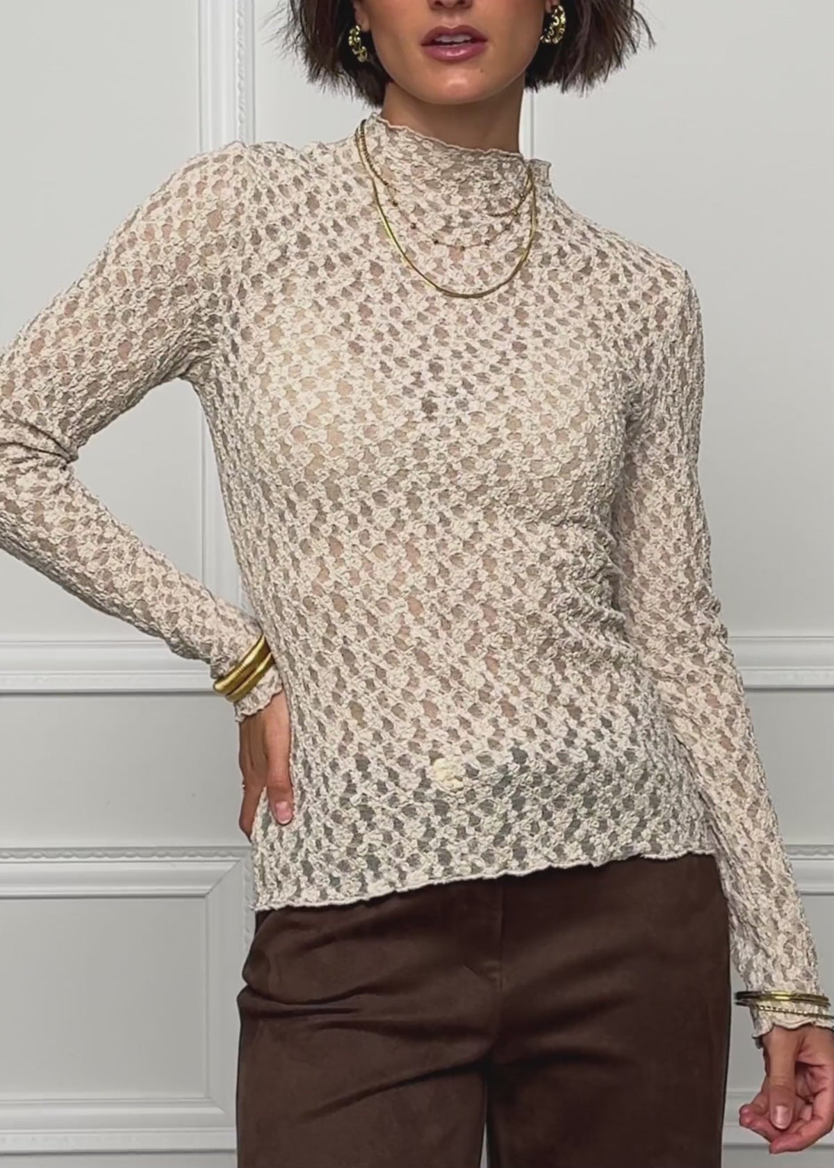 Langarmshirt aus Spitze - beige von SASSYCLASSY