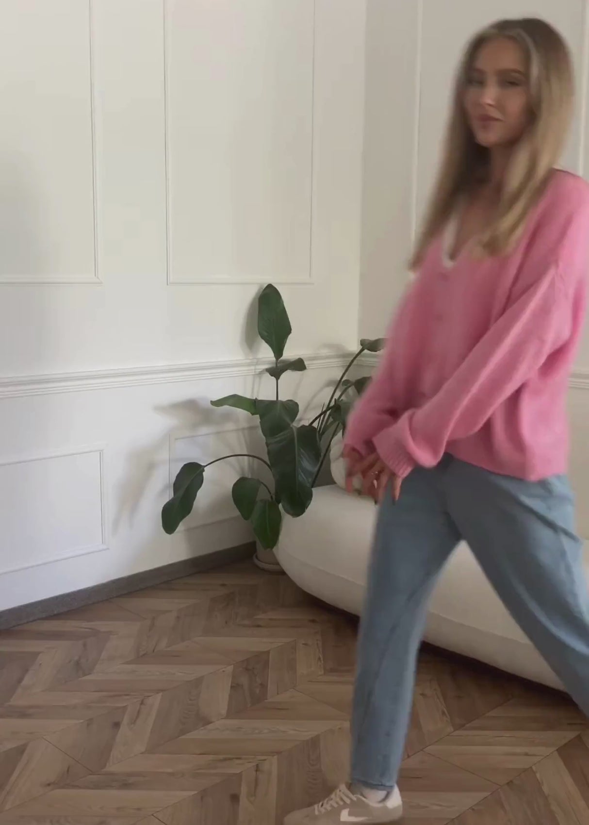 Cardigan mit V-Ausschnitt und Knopfleiste - rosa