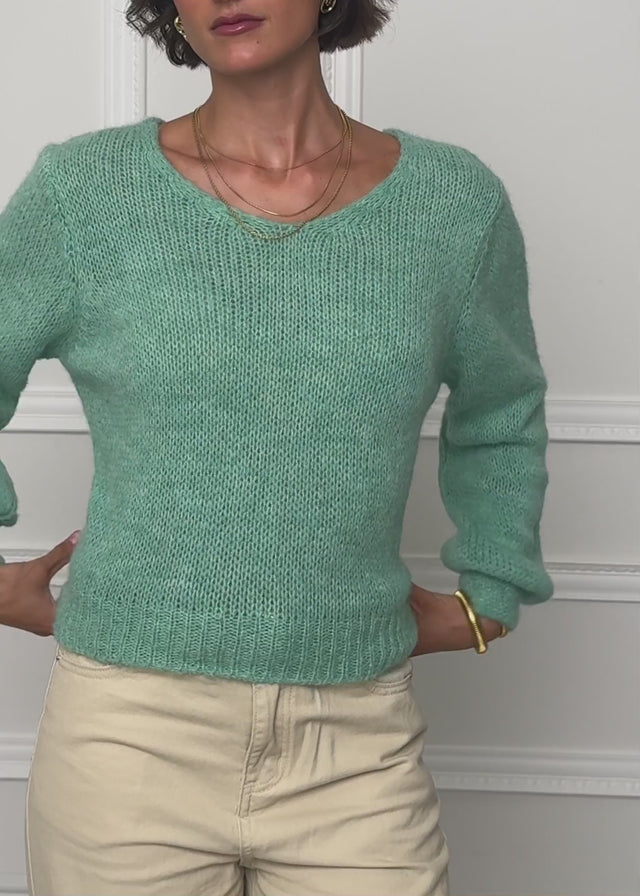 V-neck jumper - light green by SASSYCLASSY