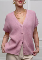 Strickweste mit Herzknöpfen - rosa