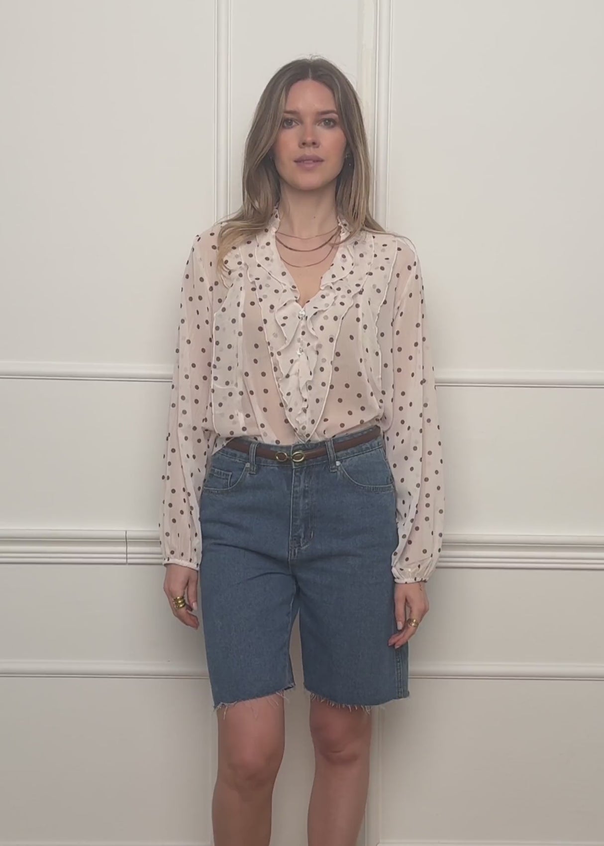 Chiffon Bluse mit Volants und Punktemuster - offwhite